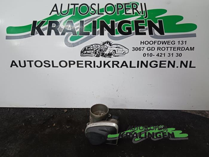 Gebrauchte Drosselklappengehäuse Renault Clio III (BR/CR) 1.4 16V Preis € 35,00 Margenregelung angeboten von Autosloperij Kralingen B.V.
