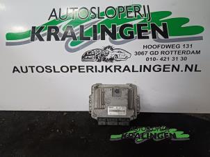 Usados Ordenador de gestión de motor Opel Vivaro 1.9 DI Precio € 150,00 Norma de margen ofrecido por Autosloperij Kralingen B.V.