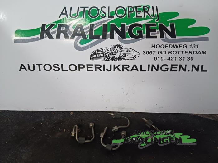 Gebrauchte Einspritzdüse (Einspritzer) Seat Leon (1P1) 1.6 TDI 16V 105 Preis € 50,00 Margenregelung angeboten von Autosloperij Kralingen B.V.