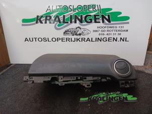 Gebrauchte Airbag rechts (Armaturenbrett) Mazda 3 (BK12) 2.0i 16V Preis € 50,00 Margenregelung angeboten von Autosloperij Kralingen B.V.