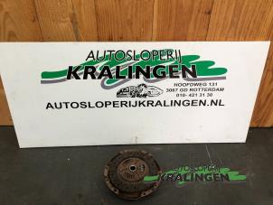 Usagé Kit embrayage (complet) Suzuki Alto (RF410) 1.1 16V Prix € 50,00 Règlement à la marge proposé par Autosloperij Kralingen B.V.