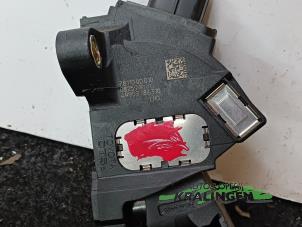 Gaspedalsensor från en Toyota Yaris II (P9) 1.3 16V VVT-i 2008