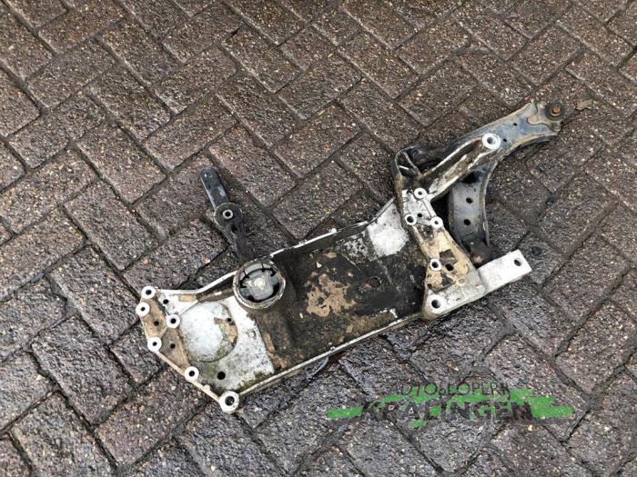 Begagnade Underram Volkswagen Caddy III (2KA,2KH,2CA,2CH) 2.0 SDI Pris € 100,00 Marginaltabell erbjuds av Autosloperij Kralingen B.V.