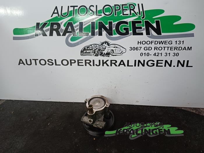 Usagé Pompe de direction Renault Laguna II Grandtour (KG) 2.0 16V IDE Prix € 29,99 Règlement à la marge proposé par Autosloperij Kralingen B.V.