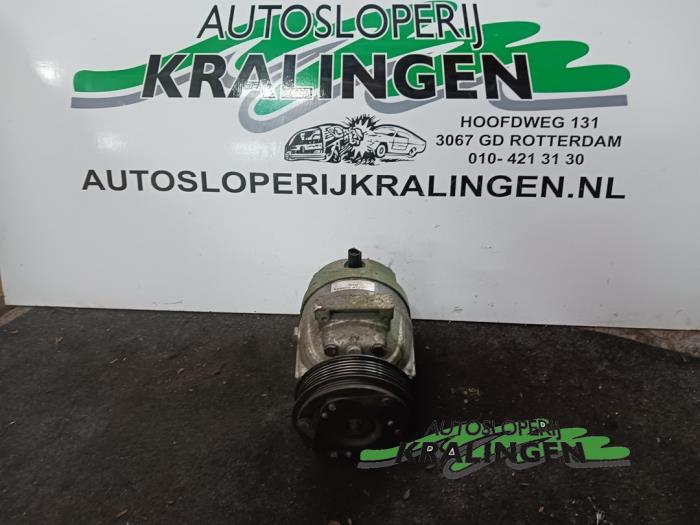 Usagé Pompe clim Renault Laguna II Grandtour (KG) 2.0 16V IDE Prix € 19,99 Règlement à la marge proposé par Autosloperij Kralingen B.V.