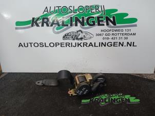 Gebrauchte Sicherheitsgurt rechts vorne Peugeot 206 CC (2D) 1.6 16V Preis € 40,00 Margenregelung angeboten von Autosloperij Kralingen B.V.