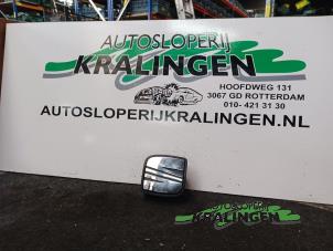 Używane Przelacznik pokrywy bagaznika Seat Leon (1P1) 1.6 Cena € 50,00 Procedura marży oferowane przez Autosloperij Kralingen B.V.