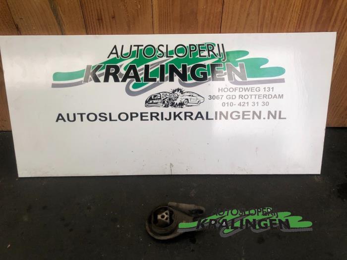 Used Engine mount Mazda 3 (BK12) 1.6i 16V Price € 50,00 Margin scheme offered by Autosloperij Kralingen B.V.