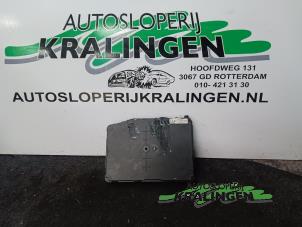 Used Fuse box Renault Scénic II (JM) 1.9 dCi 120 Price € 50,00 Margin scheme offered by Autosloperij Kralingen B.V.