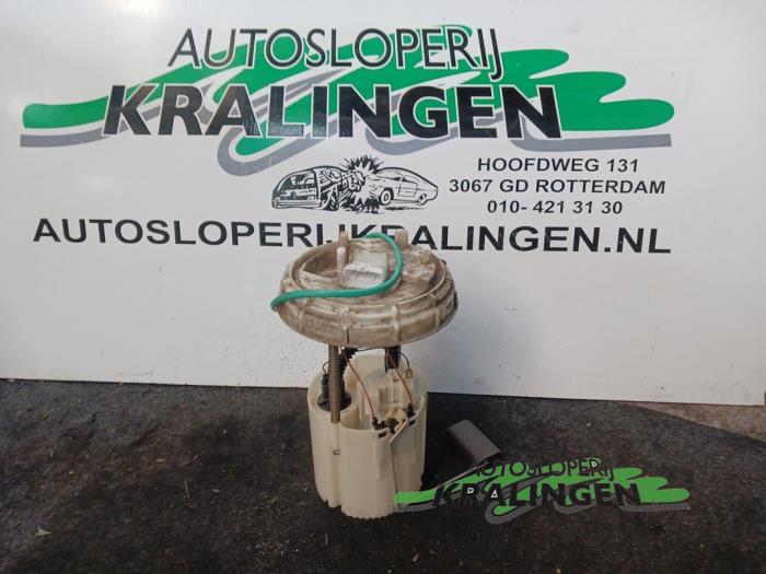 Begagnade Bensinpump Fiat Idea (350AX) 1.4 16V Pris € 19,99 Marginaltabell erbjuds av Autosloperij Kralingen B.V.