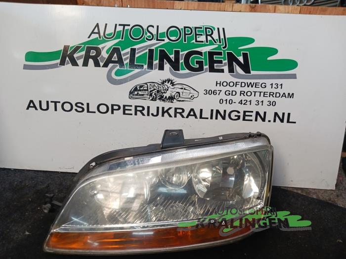 Gebrauchte Scheinwerfer links Fiat Idea (350AX) 1.4 16V Preis € 24,99 Margenregelung angeboten von Autosloperij Kralingen B.V.