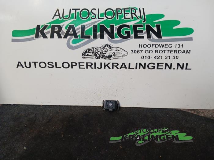 Begagnade Regnsensor Peugeot 308 (4A/C) 1.6 16V THP 150 Pris € 40,00 Marginaltabell erbjuds av Autosloperij Kralingen B.V.