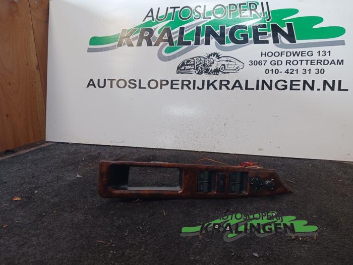 Usados Interruptor de ventanilla eléctrica Audi A8 (D2) 3.7 32V Precio € 50,00 Norma de margen ofrecido por Autosloperij Kralingen B.V.