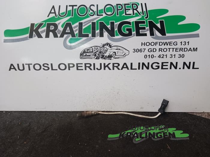 Used Lambda probe Peugeot 208 I (CA/CC/CK/CL) 1.2 Vti 12V PureTech Price € 9,98 Margin scheme offered by Autosloperij Kralingen B.V.