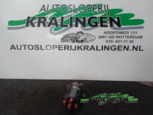 Używane Zaplon (kompletny) Volkswagen Polo III (6N1) 1.4i 60 Cena € 30,00 Procedura marży oferowane przez Autosloperij Kralingen B.V.