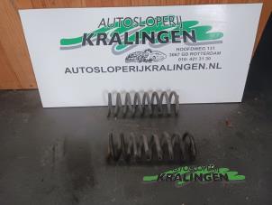 Usagé Ressort de torsion avant Mercedes SLK (R170) 2.3 230 K 16V Prix € 50,00 Règlement à la marge proposé par Autosloperij Kralingen B.V.