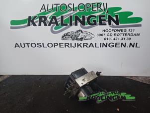 Usagé Pompe ABS BMW 3 serie Touring (E46/3) 318i Prix € 50,00 Règlement à la marge proposé par Autosloperij Kralingen B.V.