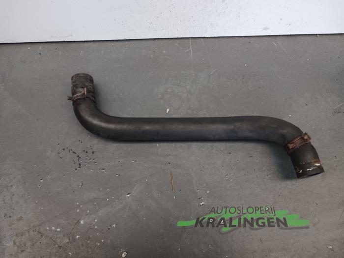 Turbo hose from a Renault Trafic New (FL) 1.9 dCi 82 16V 2005