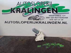 Usagé Moteur de vitre portière Volkswagen Golf VII (AUA) 1.2 TSI 16V Prix € 35,00 Règlement à la marge proposé par Autosloperij Kralingen B.V.