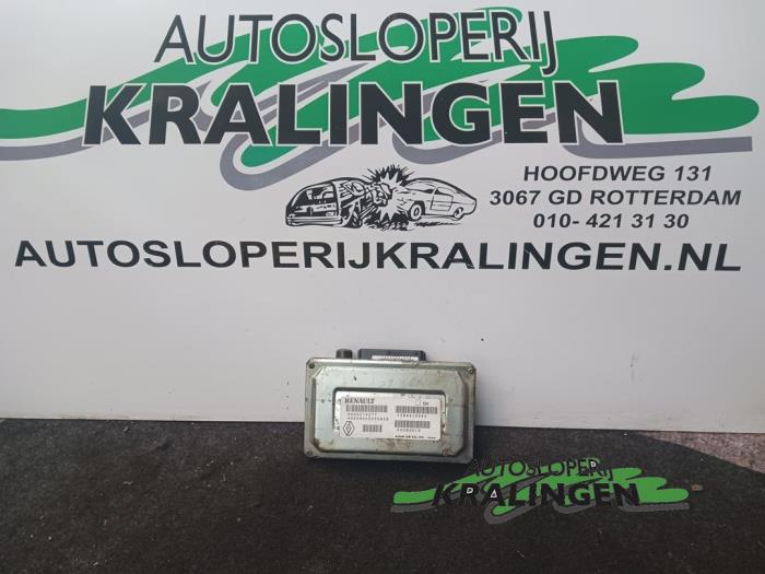 Used Automatic gearbox computer Renault Espace (JK) 2.0 16V Turbo Price € 50,00 Margin scheme offered by Autosloperij Kralingen B.V.