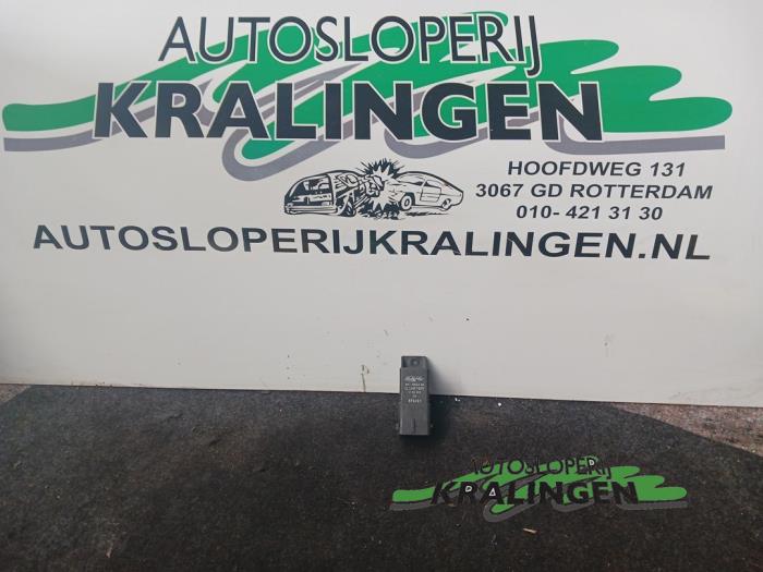 Gebrauchte Vorglührelais Volvo V50 (MW) 2.0 D 16V Preis € 19,99 Margenregelung angeboten von Autosloperij Kralingen B.V.