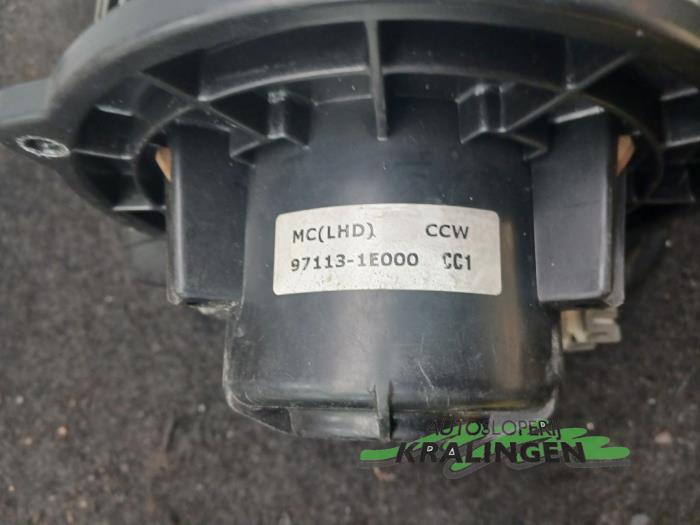 Silnik wentylatora nagrzewnicy z Hyundai Accent 1.5 CRDi VGT 16V 2008