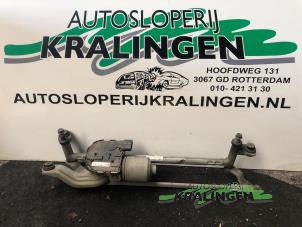 Usagé Moteur + mécanique essuie-glace Volkswagen Golf VII (AUA) 1.2 TSI 16V Prix sur demande proposé par Autosloperij Kralingen B.V.