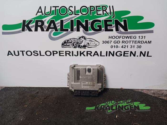 Used Engine management computer Renault Megane II (BM/CM) 1.9 dCi 120 Price € 40,00 Margin scheme offered by Autosloperij Kralingen B.V.
