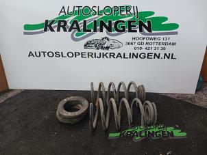 Usagé Ressort de torsion arrière Opel Corsa D 1.3 CDTi 16V ecoFLEX Prix € 30,00 Règlement à la marge proposé par Autosloperij Kralingen B.V.