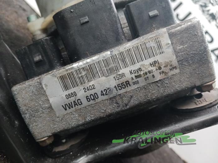 Power steering pump Volkswagen Polo IV 1.2 12V AZQ KOYO