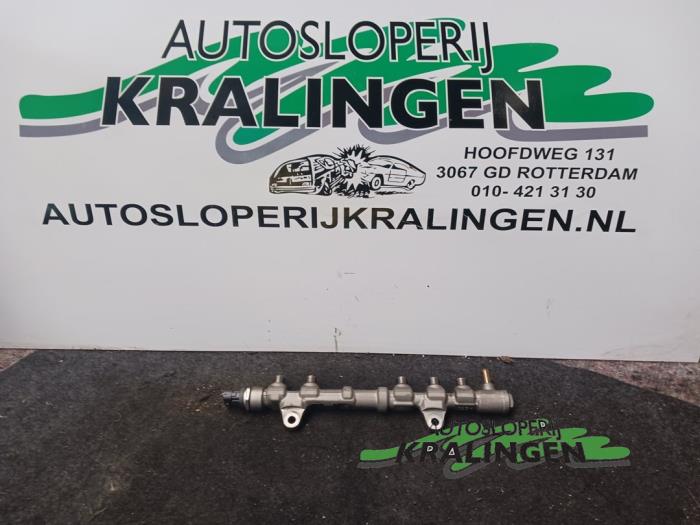 Begagnade Bränsletryckssensor Fiat Grande Punto (199) 1.3 JTD Multijet 16V 85 Actual Pris € 34,99 Marginaltabell erbjuds av Autosloperij Kralingen B.V.