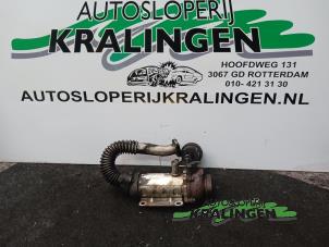 Usados Intercambiador de calor Opel Vivaro 2.0 CDTI Precio € 50,00 Norma de margen ofrecido por Autosloperij Kralingen B.V.