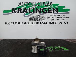 Used Throttle body Mercedes A (W168) 1.4 A-140 Price € 50,00 Margin scheme offered by Autosloperij Kralingen B.V.