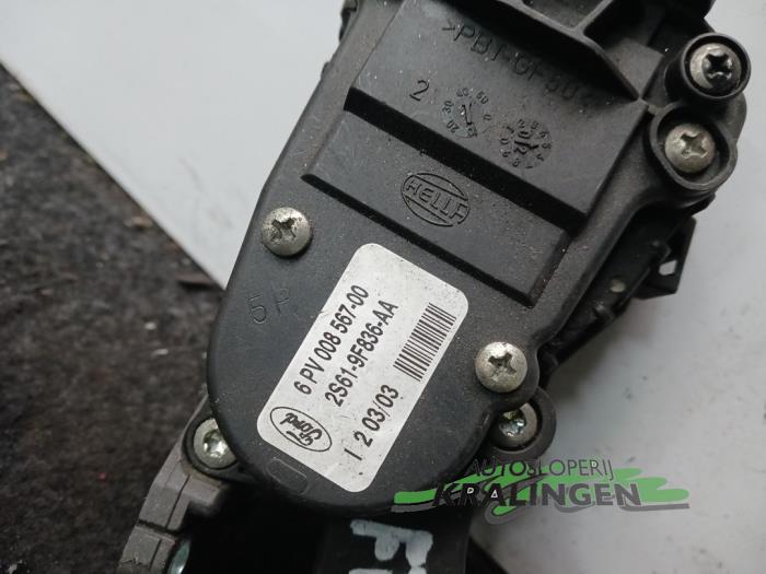 Throttle pedal position sensor Ford Fiesta 5 1.4 TDCi 2S619F836AA