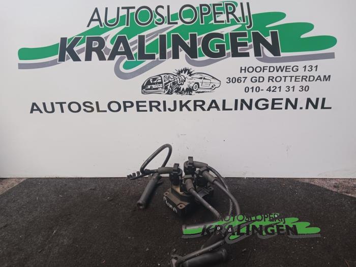 Usagé Bobine Ford Puma 1.7 16V Prix € 40,00 Règlement à la marge proposé par Autosloperij Kralingen B.V.