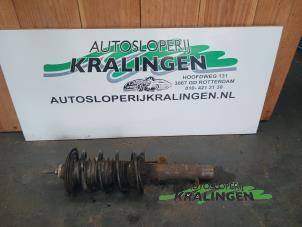 Gebrauchte Stoßdämpfer links vorne Ford Ka I 1.3i Preis € 40,00 Margenregelung angeboten von Autosloperij Kralingen B.V.