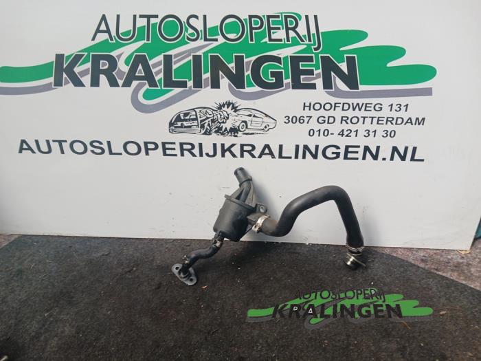 Usagé Ventilation carter Fiat Doblo (223A/119) 1.3 JTD 16V Multijet Prix € 24,99 Règlement à la marge proposé par Autosloperij Kralingen B.V.