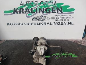 Gebrauchte Ölfiltergehäuse Fiat Doblo (223A/119) 1.3 JTD 16V Multijet Preis auf Anfrage angeboten von Autosloperij Kralingen B.V.