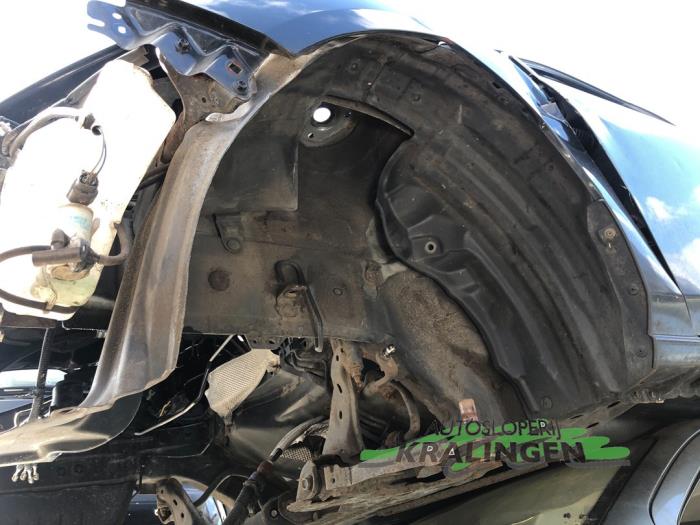 Używane Nadkole Mazda 2 (DE) 1.3 16V S-VT High Power Cena € 25,00 Procedura marży oferowane przez Autosloperij Kralingen B.V.