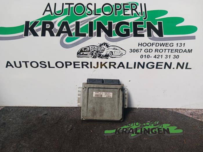 Used Engine management computer Renault Clio II (BB/CB) 1.4 16V Price € 50,00 Margin scheme offered by Autosloperij Kralingen B.V.