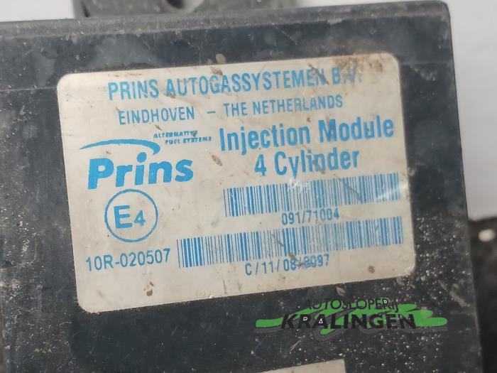 LPG module from a Citroën C5 II Break (RE) 2.0 16V 2005