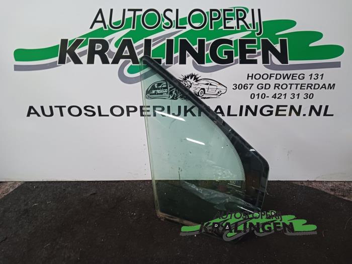 Usados Ventanilla triangular derecha delante Renault Modus/Grand Modus (JP) 1.4 16V Precio € 50,00 Norma de margen ofrecido por Autosloperij Kralingen B.V.