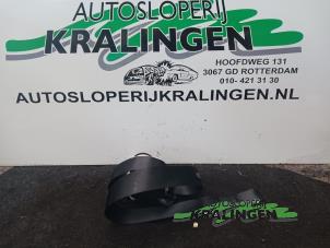 Gebrauchte Sicherheitsgurt rechts vorne Ford Fiesta 4 1.25 16V Preis € 35,00 Margenregelung angeboten von Autosloperij Kralingen B.V.