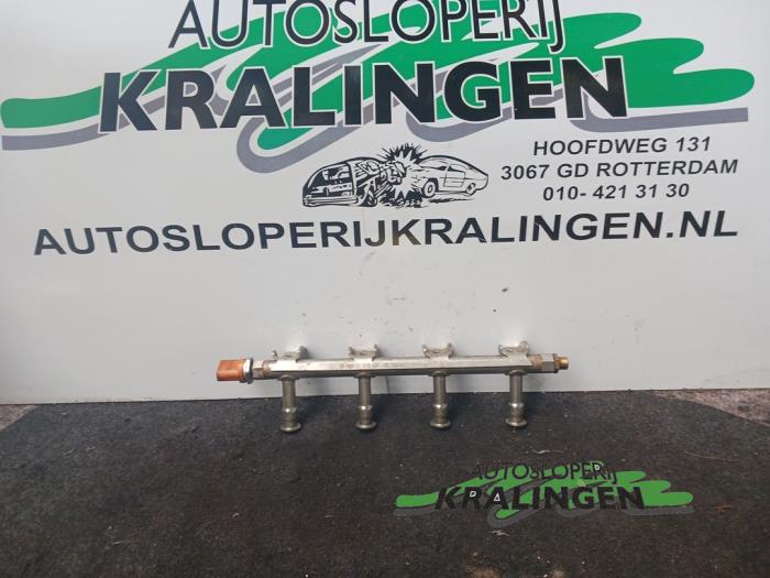 Begagnade Bränsletryckssensor Volkswagen Golf VI (5K1) 1.2 TSI BlueMotion Pris € 50,00 Marginaltabell erbjuds av Autosloperij Kralingen B.V.
