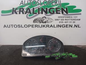 Usagé Compteur kilométrique KM Volkswagen Golf V (1K1) 1.6 FSI 16V Prix € 50,00 Règlement à la marge proposé par Autosloperij Kralingen B.V.