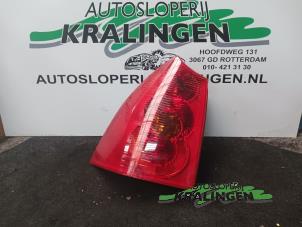 Używane Tylne swiatlo pozycyjne lewe Peugeot 307 SW (3H) 1.6 16V Cena € 35,00 Procedura marży oferowane przez Autosloperij Kralingen B.V.