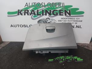 Używane Schowek w desce rozdzielczej Seat Ibiza IV (6J5) 1.2 TDI Ecomotive Cena € 35,00 Procedura marży oferowane przez Autosloperij Kralingen B.V.