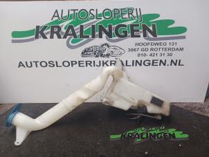 Usagé Réservoir lave-glace avant Seat Ibiza IV (6J5) 1.2 TDI Ecomotive Prix € 40,00 Règlement à la marge proposé par Autosloperij Kralingen B.V.