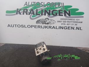 Usagé Pompe ABS Peugeot 406 Break (8E/F) 1.8 16V Prix € 40,00 Règlement à la marge proposé par Autosloperij Kralingen B.V.