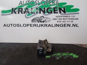Usagé Bloc ABS Citroen C3 (FC/FL/FT) 1.4 Prix € 100,00 Règlement à la marge proposé par Autosloperij Kralingen B.V.